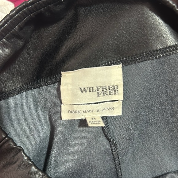 Wilfred Free Daria Pant High Waisted Vegan Leather Leggings Reg size Medium - Picture 3 of 3